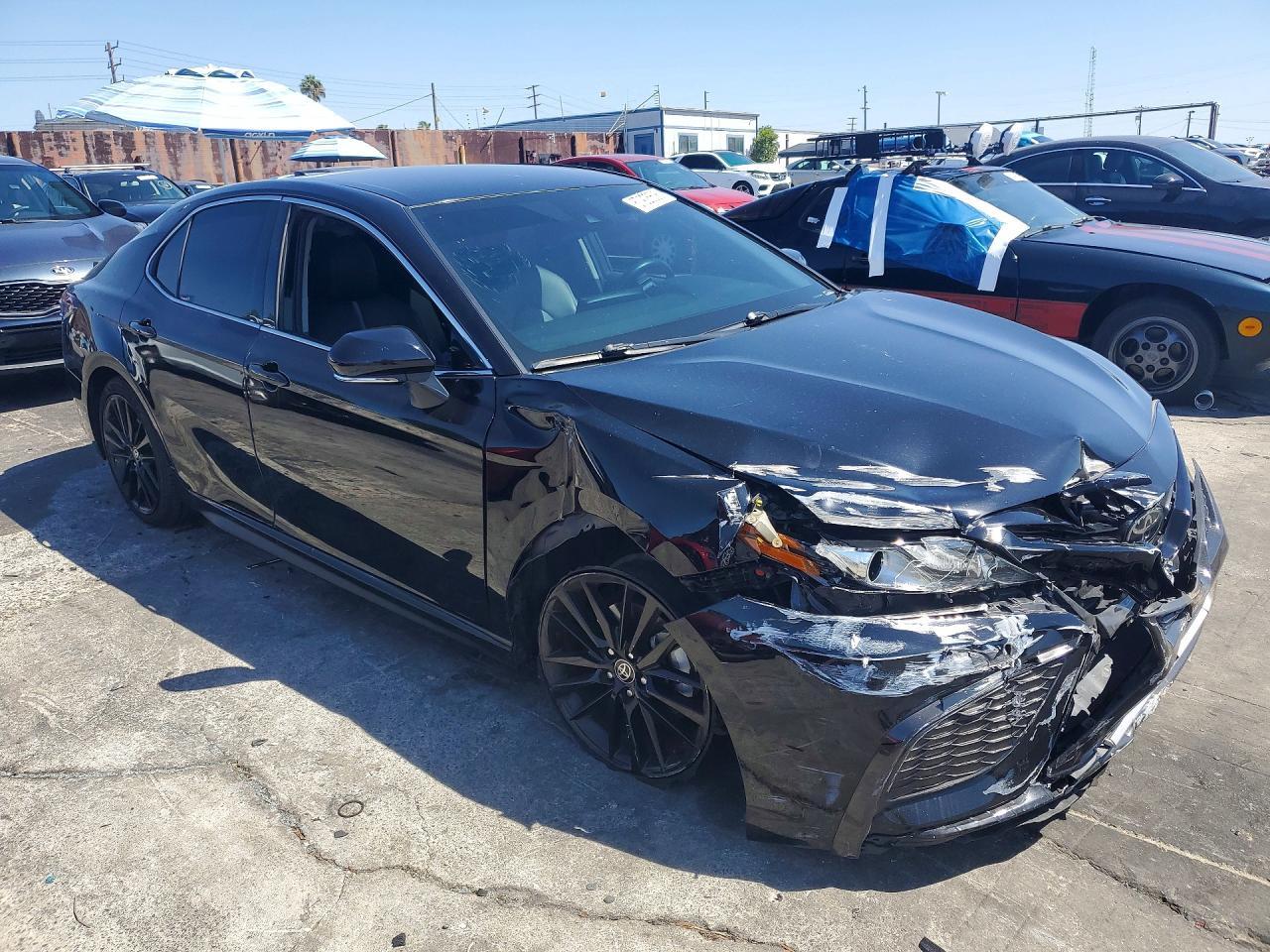 2021 Toyota Camry Xse - Image 4