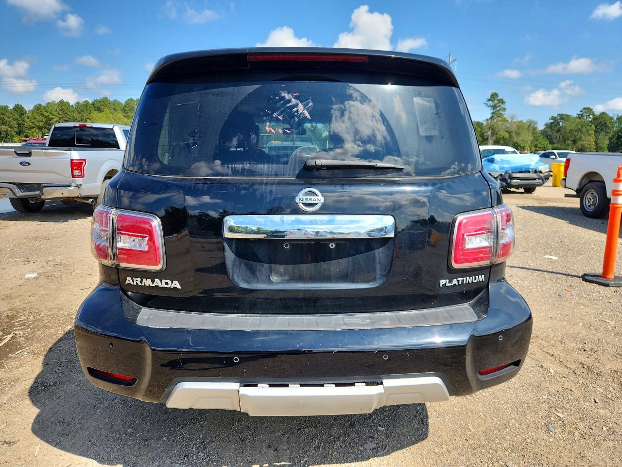 2017 Nissan Armada Platinum - Фото 6