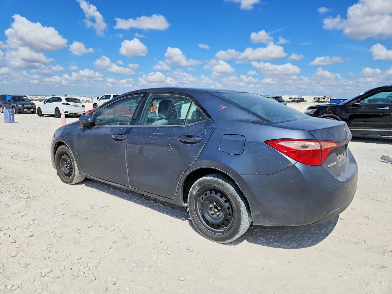 2017 Toyota Corolla Le - Image 2