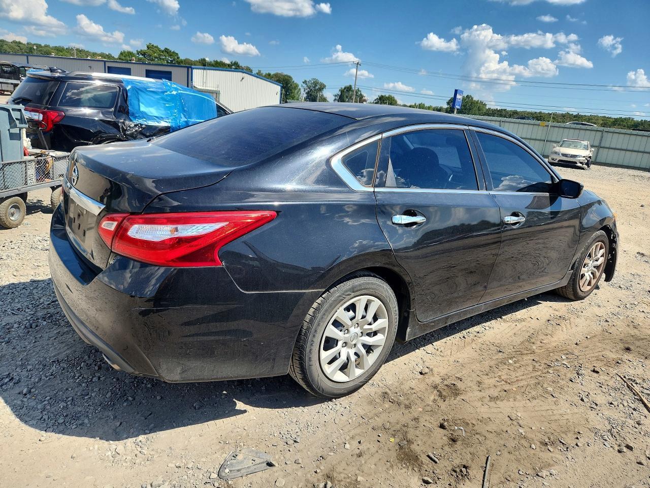 2017 Nissan Altima 2.5 S - Фото 3