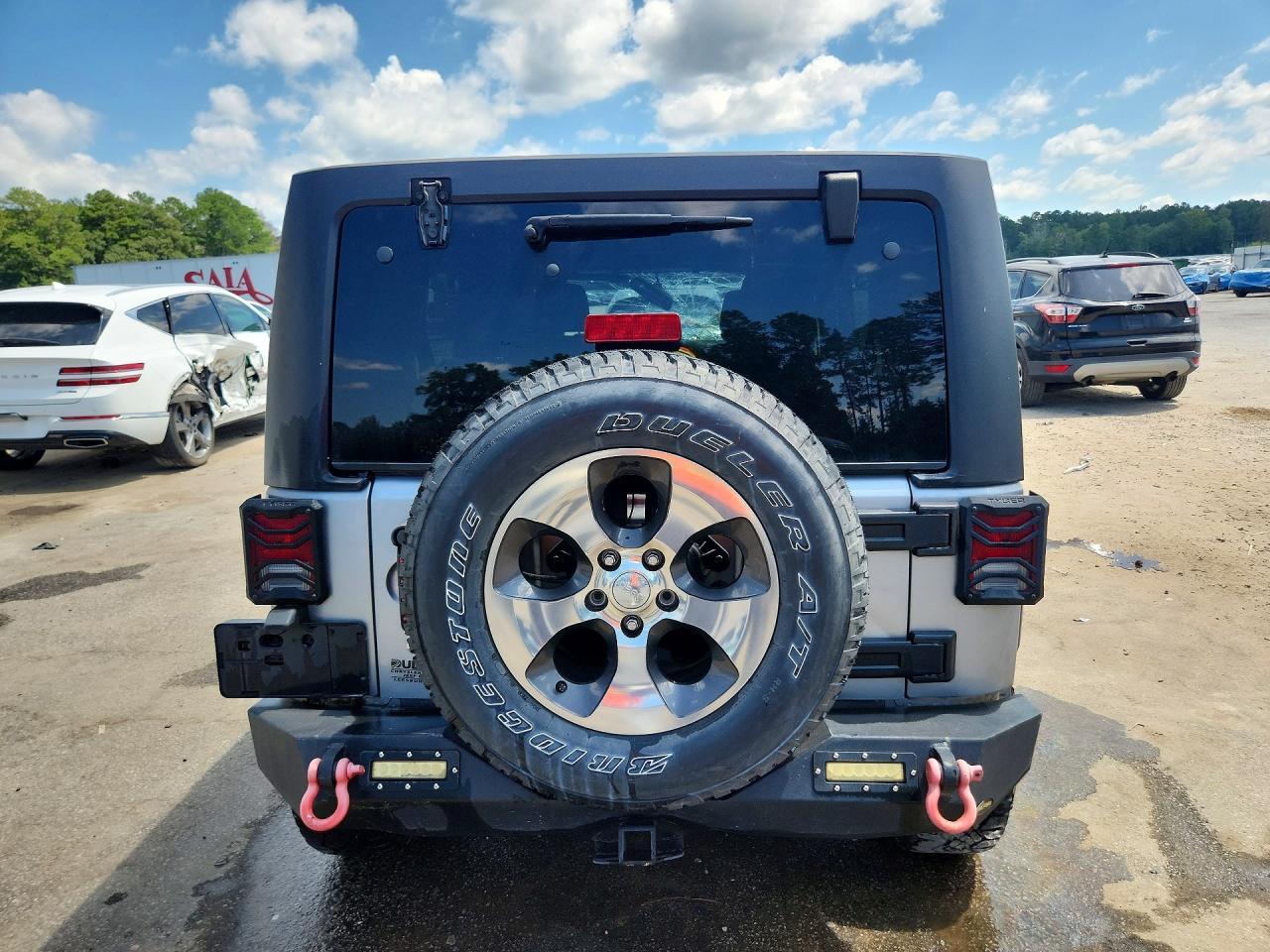 2018 Jeep Wrangler Unlimited Sahara - Image 6