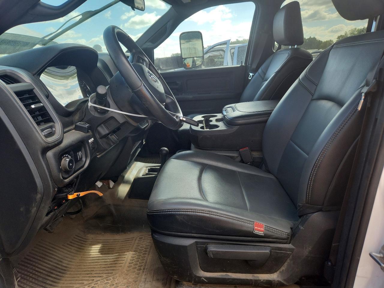 2022 Ram 2500 Tradesman - Фото 7