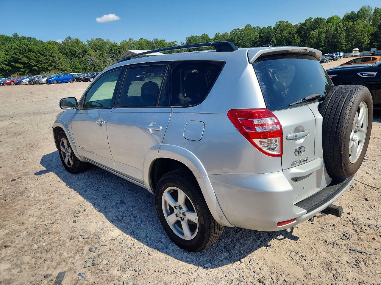 2012 Toyota Rav4 Limited - Фото 2