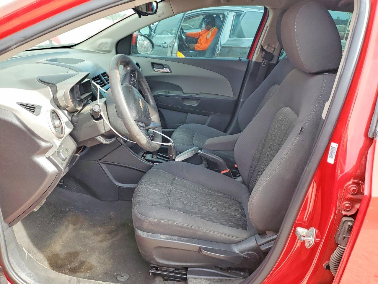 2016 Chevrolet Sonic Lt - Image 7