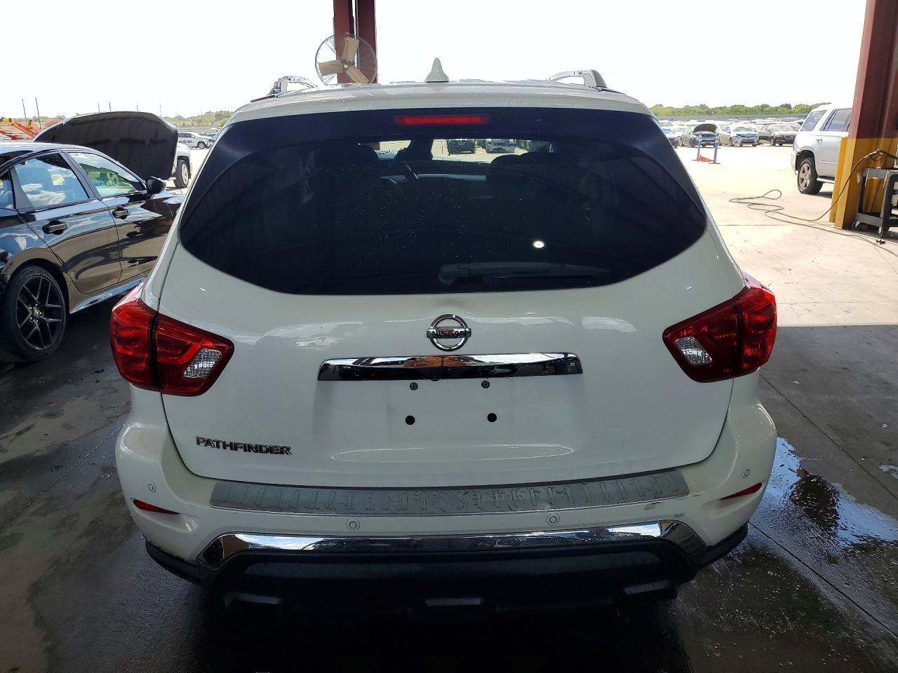2020 Nissan Pathfinder S - Image 6