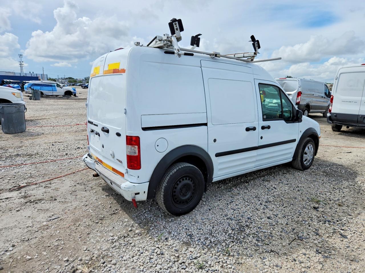 2013 Ford Transit Connect Xlt - Фото 3