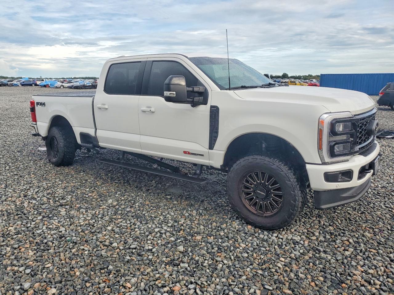 2026 Ford F350 Super Duty - Фото 4