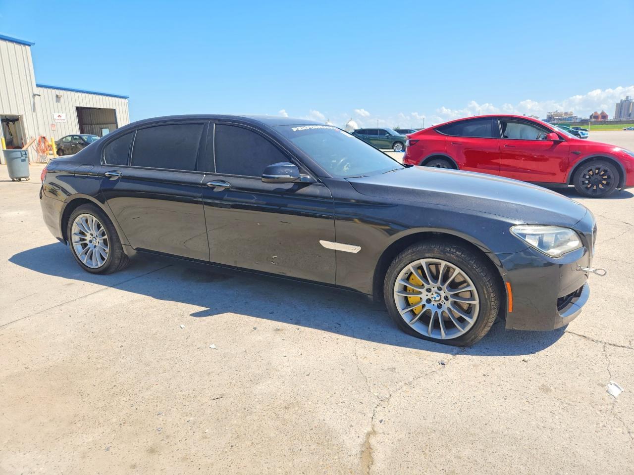 2014 BMW 750 Lxi - Фото 4