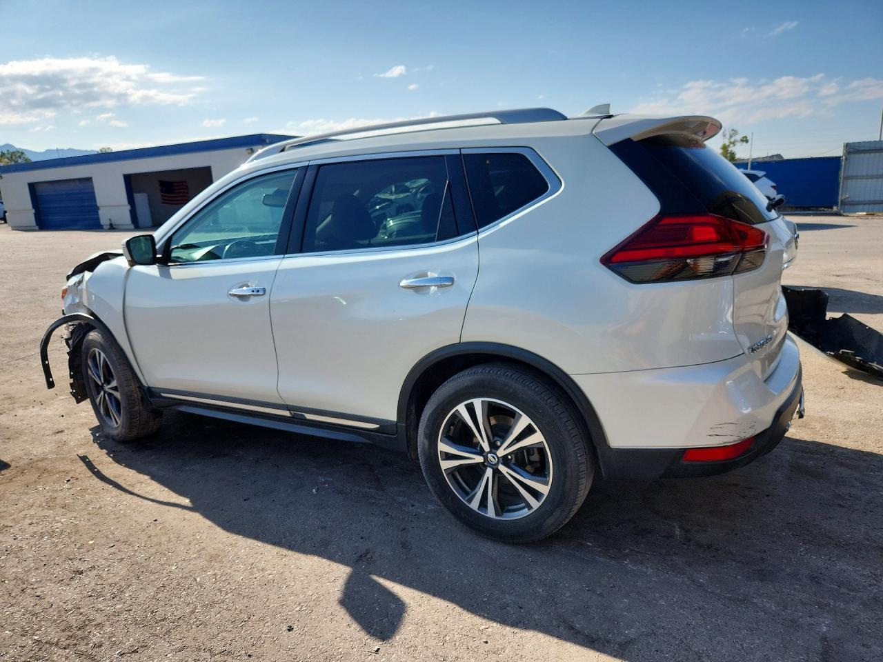 2017 Nissan Rogue Sl - Фото 2