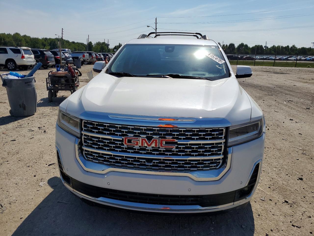 2023 GMC Acadia Denali - Image 5