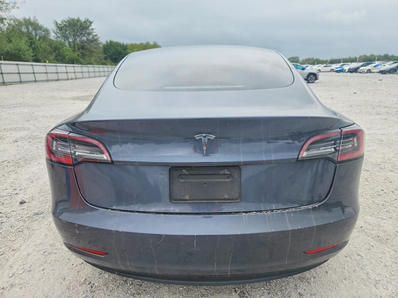 2023 Tesla Model 3 - Фото 6