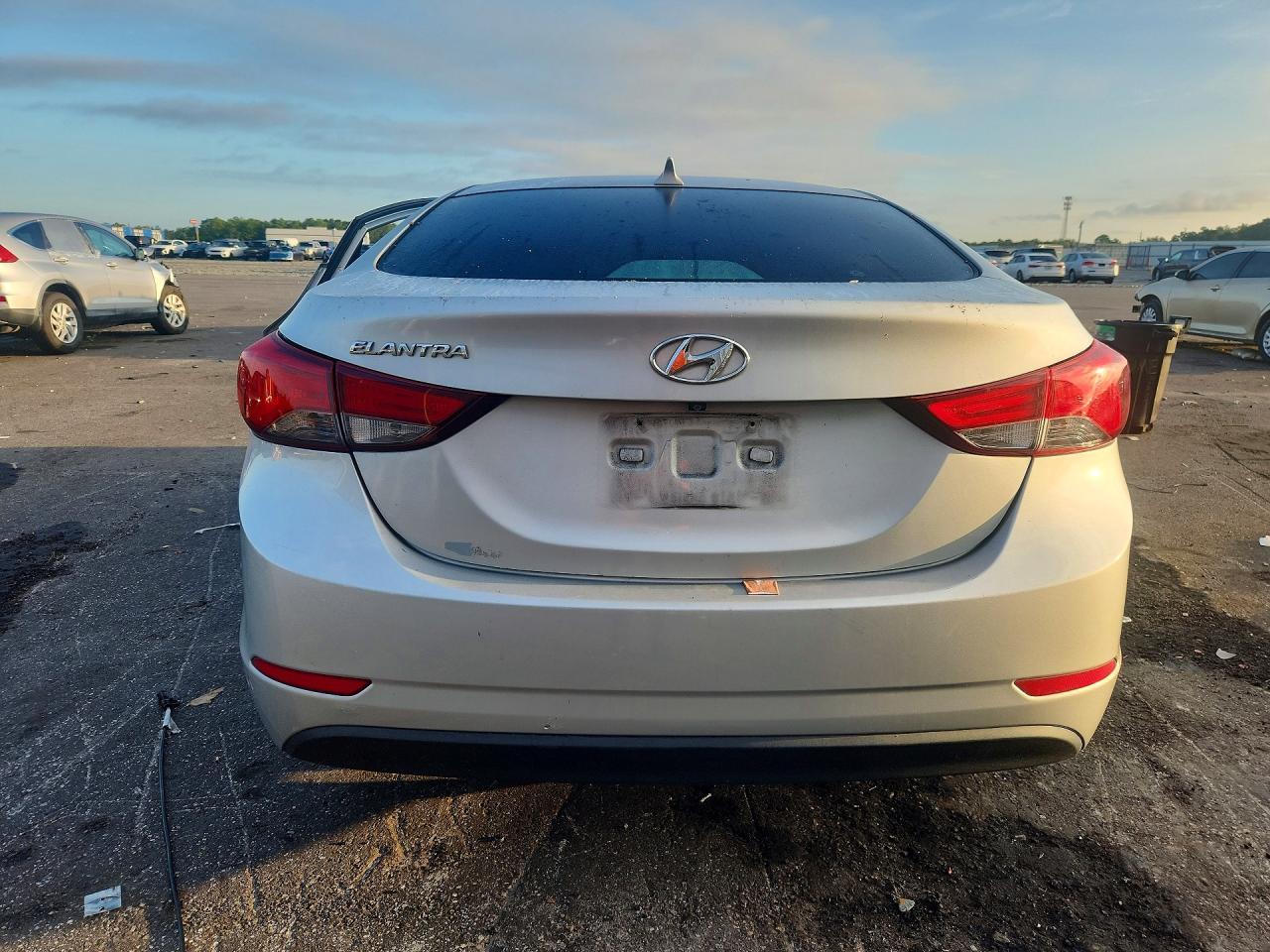 2015 Hyundai Elantra Se - Фото 6