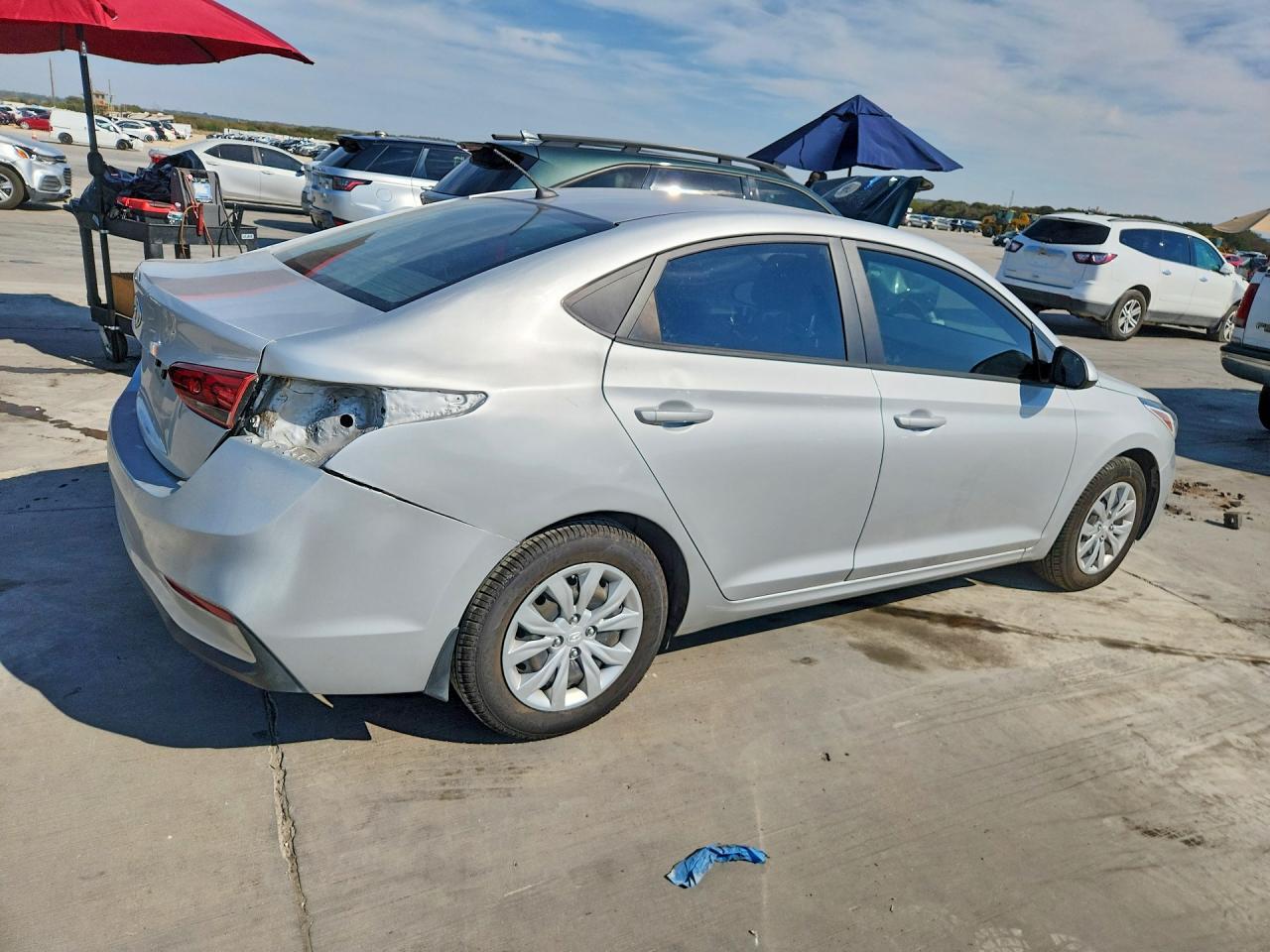 2022 Hyundai Accent Se - Image 3