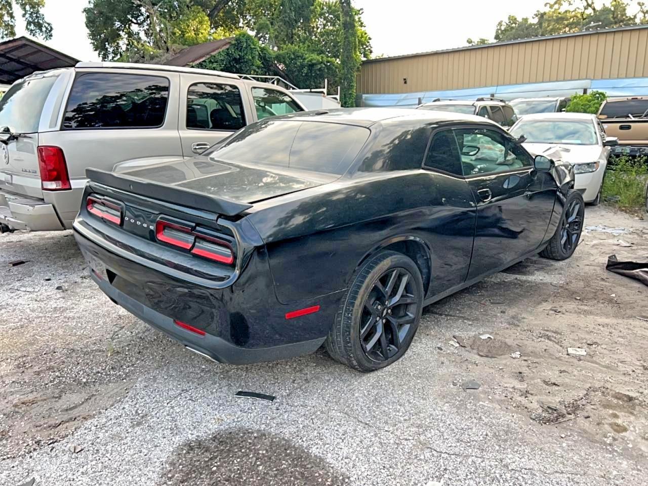 2019 Dodge Challenger Sxt - Image 4