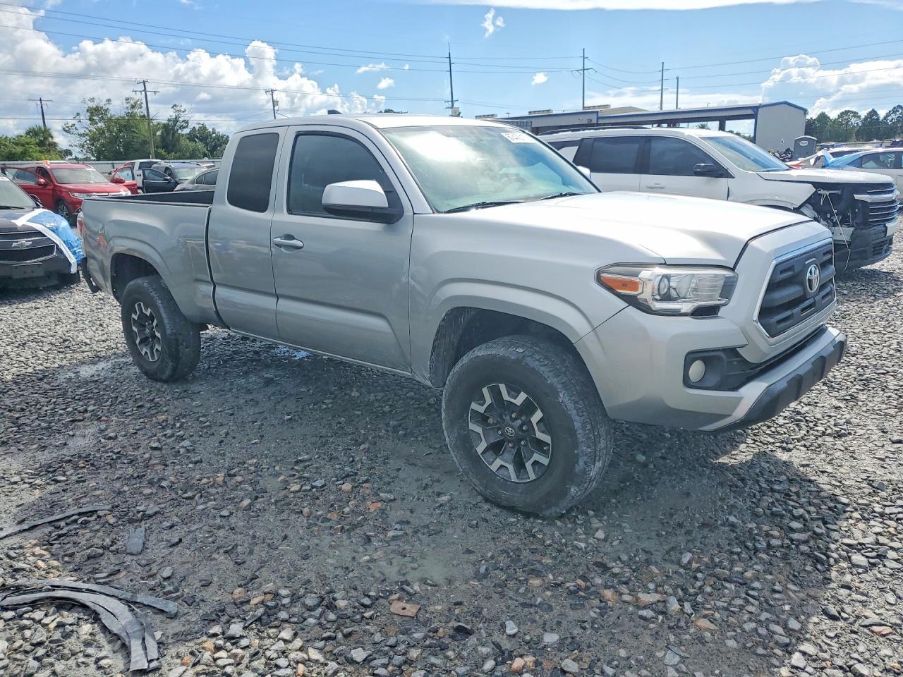 2016 Toyota Tacoma Sr5 V6 - Image 4