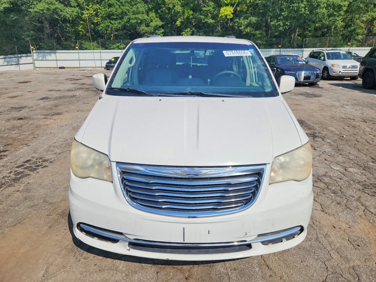 2012 Chrysler Town & Country Touring - Фото 5