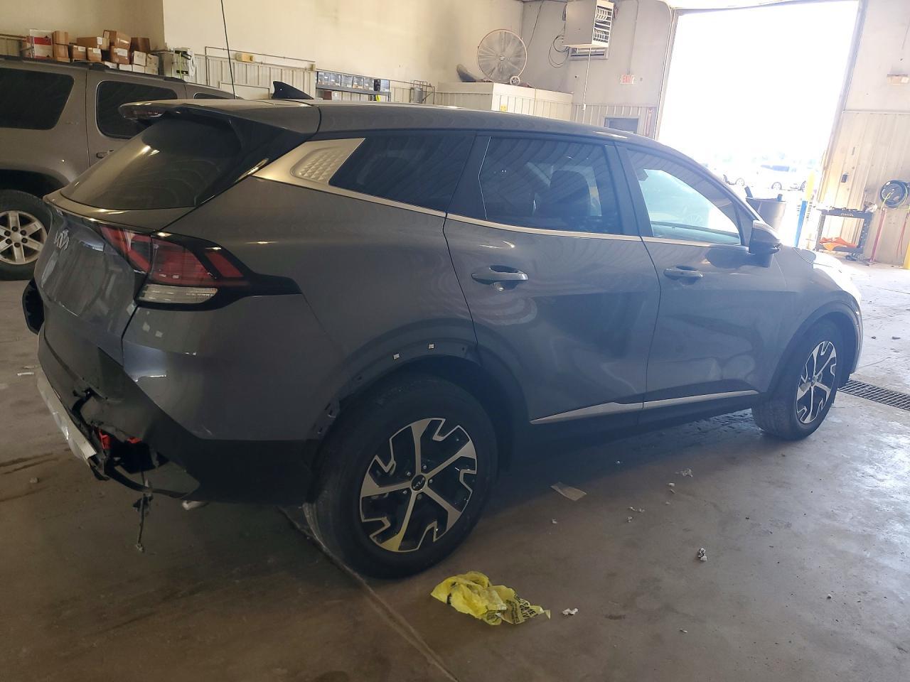 2023 Kia Sportage Ex Premium - Image 3