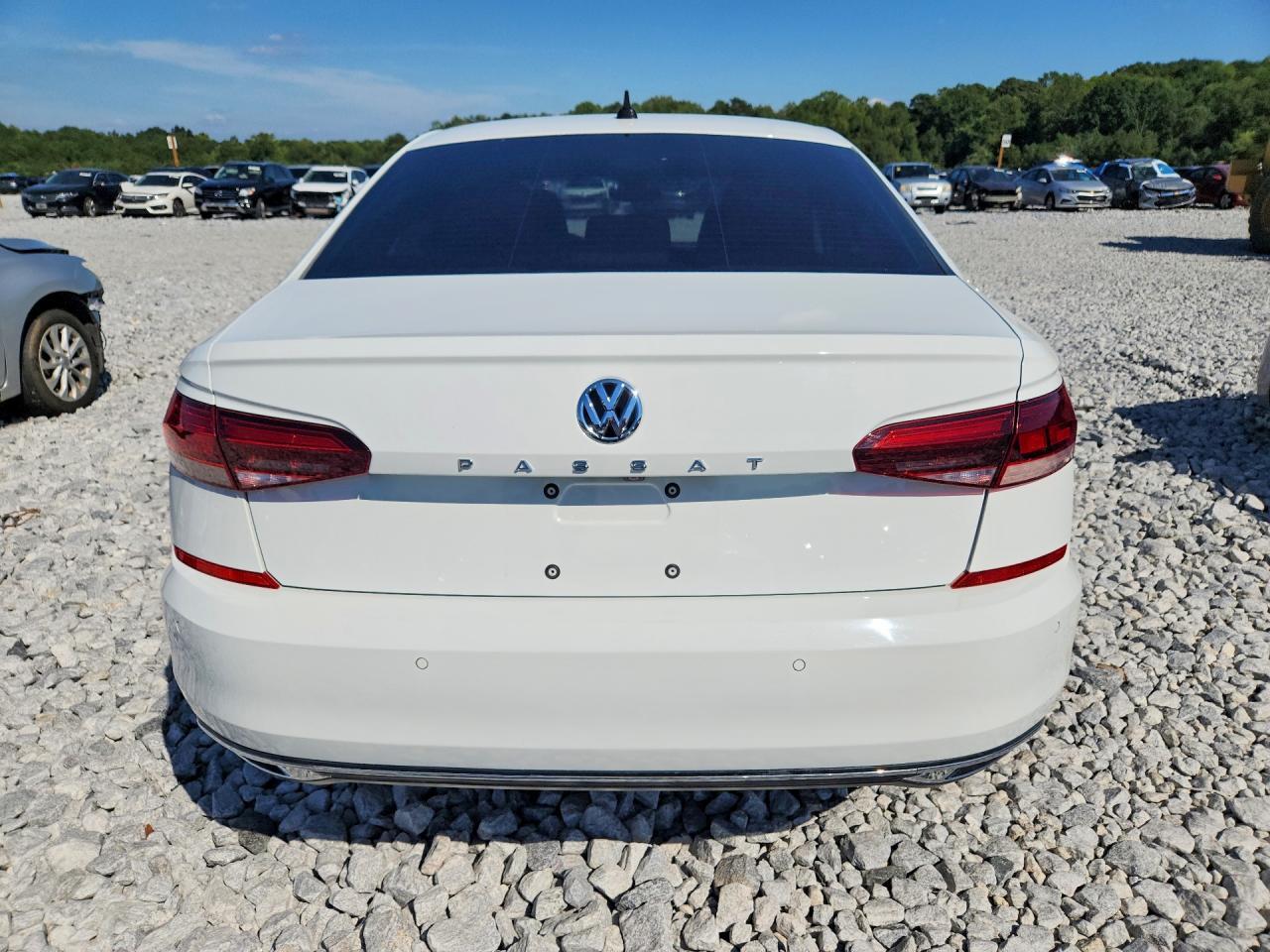 2022 Volkswagen Passat Limited Edition - Фото 6