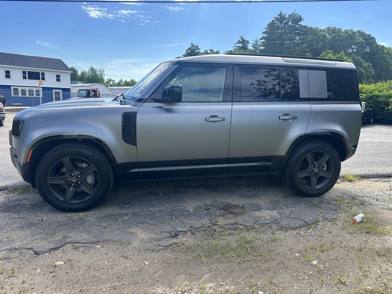 2022 Land Rover Defender 110 X-Dynamic Se - Фото 3
