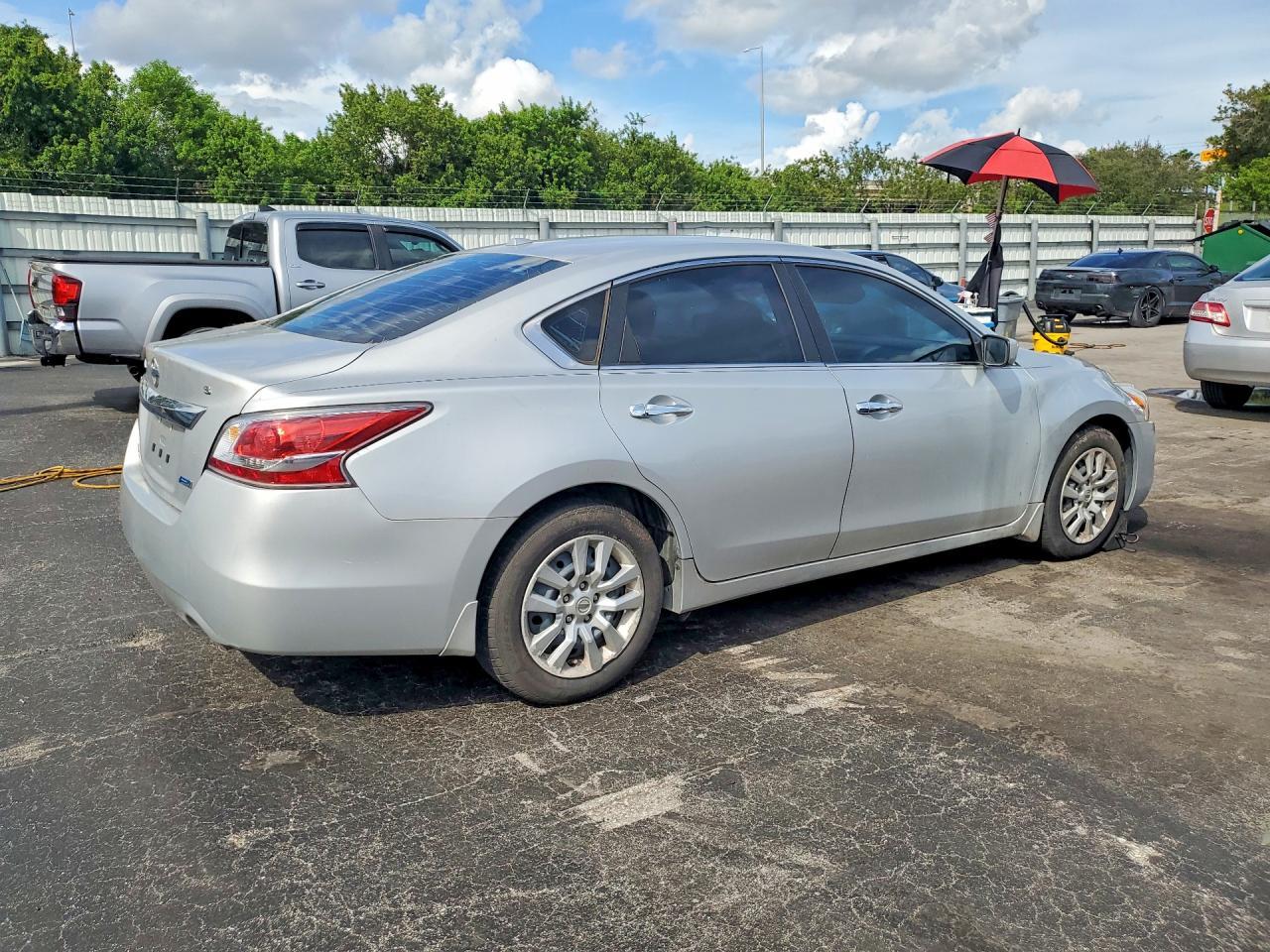 2014 Nissan Altima 2.5 - Фото 3