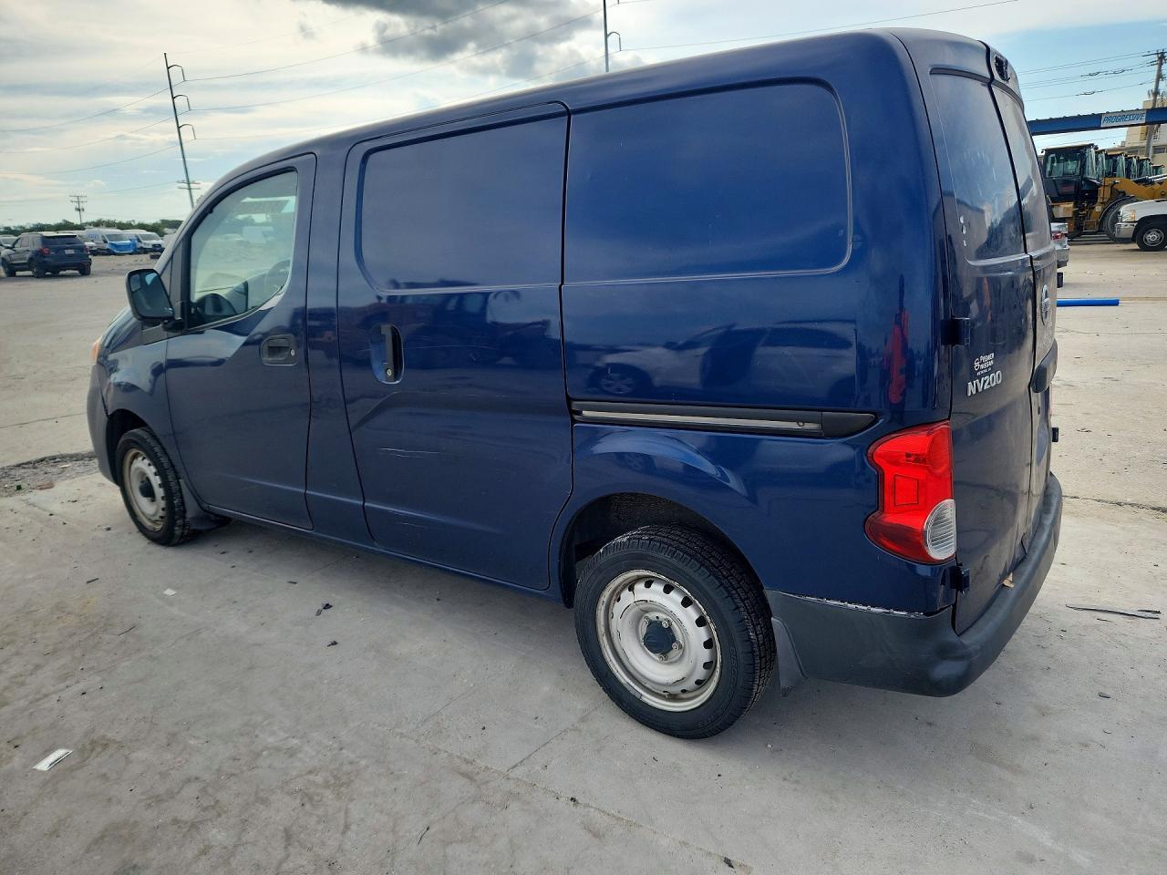 2014 Nissan Nv200 S - Image 2