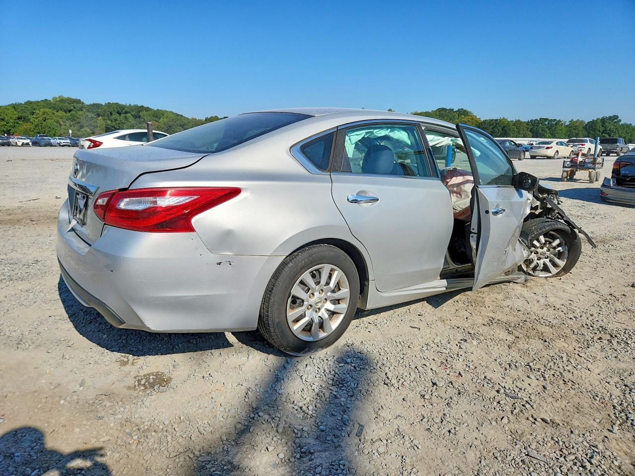 2016 Nissan Altima 2.5 S - Фото 3