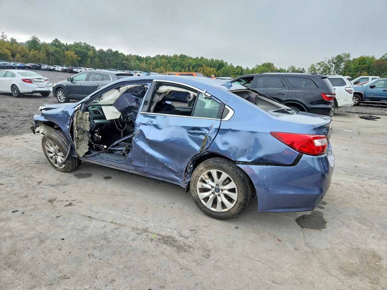 2016 Subaru Legacy 2.5I Premium - Фото 2