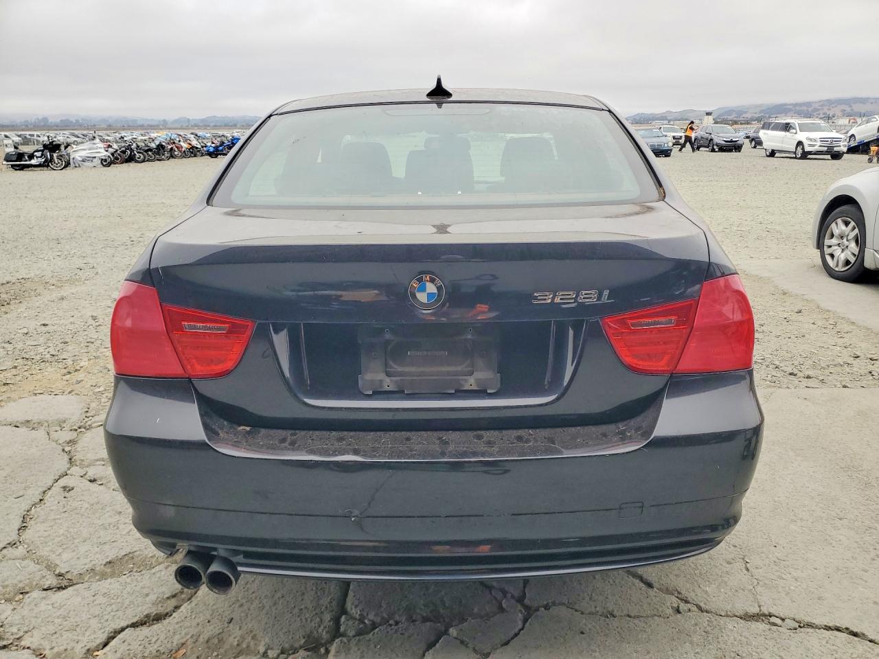2011 BMW 328 Xi - Фото 6