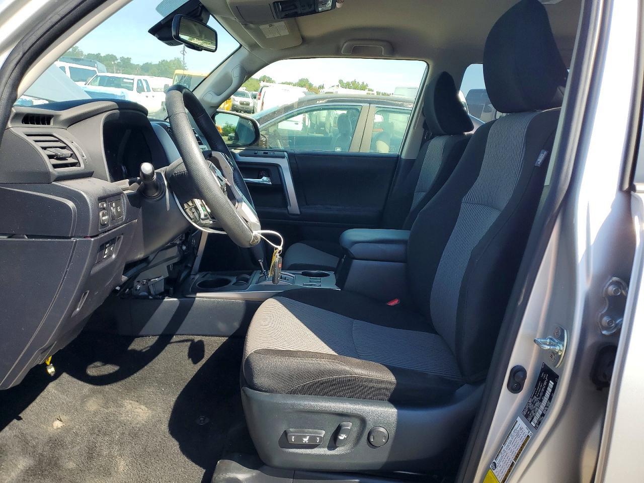 2024 Toyota 4Runner Sr5 - Фото 7