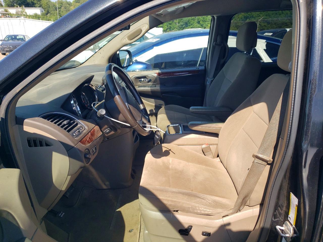 2012 Chrysler Town & Country Touring - Фото 7