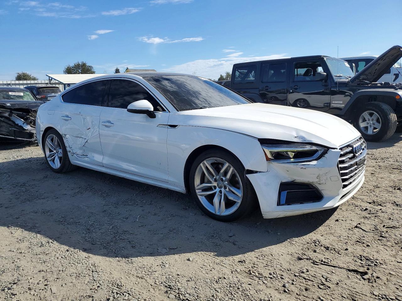 2019 Audi A5 Premium - Фото 4