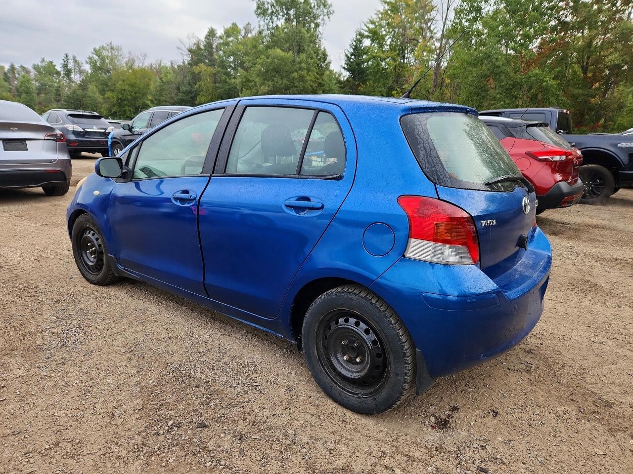 2009 Toyota Yaris - Фото 2