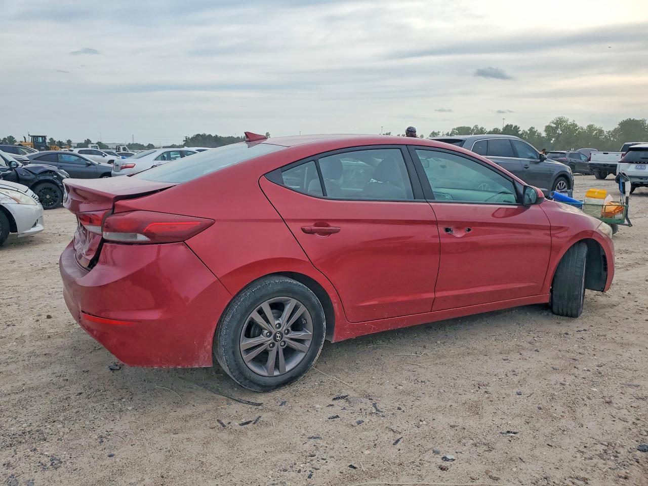 2017 Hyundai Elantra Se - Image 3