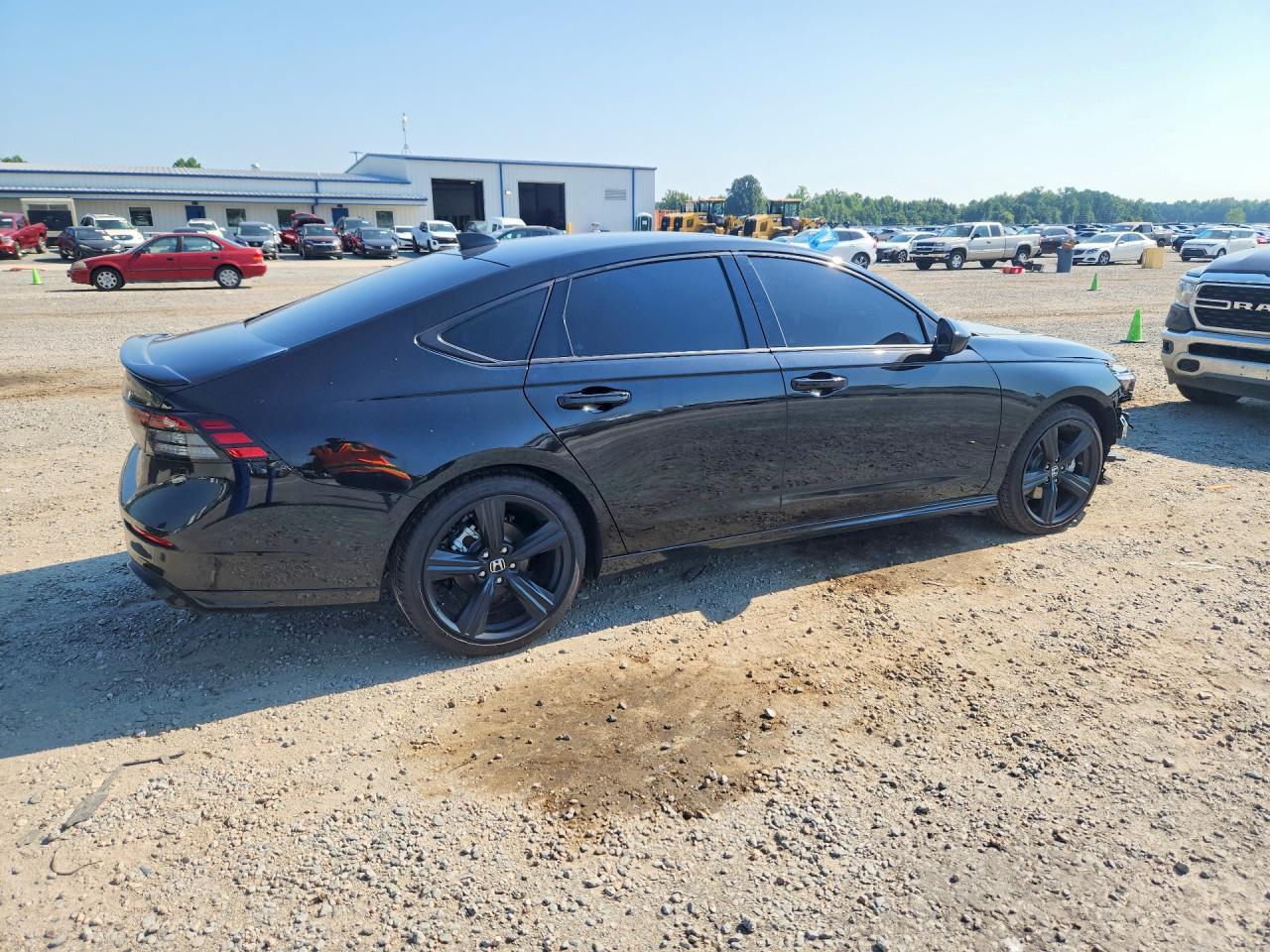 2026 Honda Accord Hybrid Sport-L - Фото 3