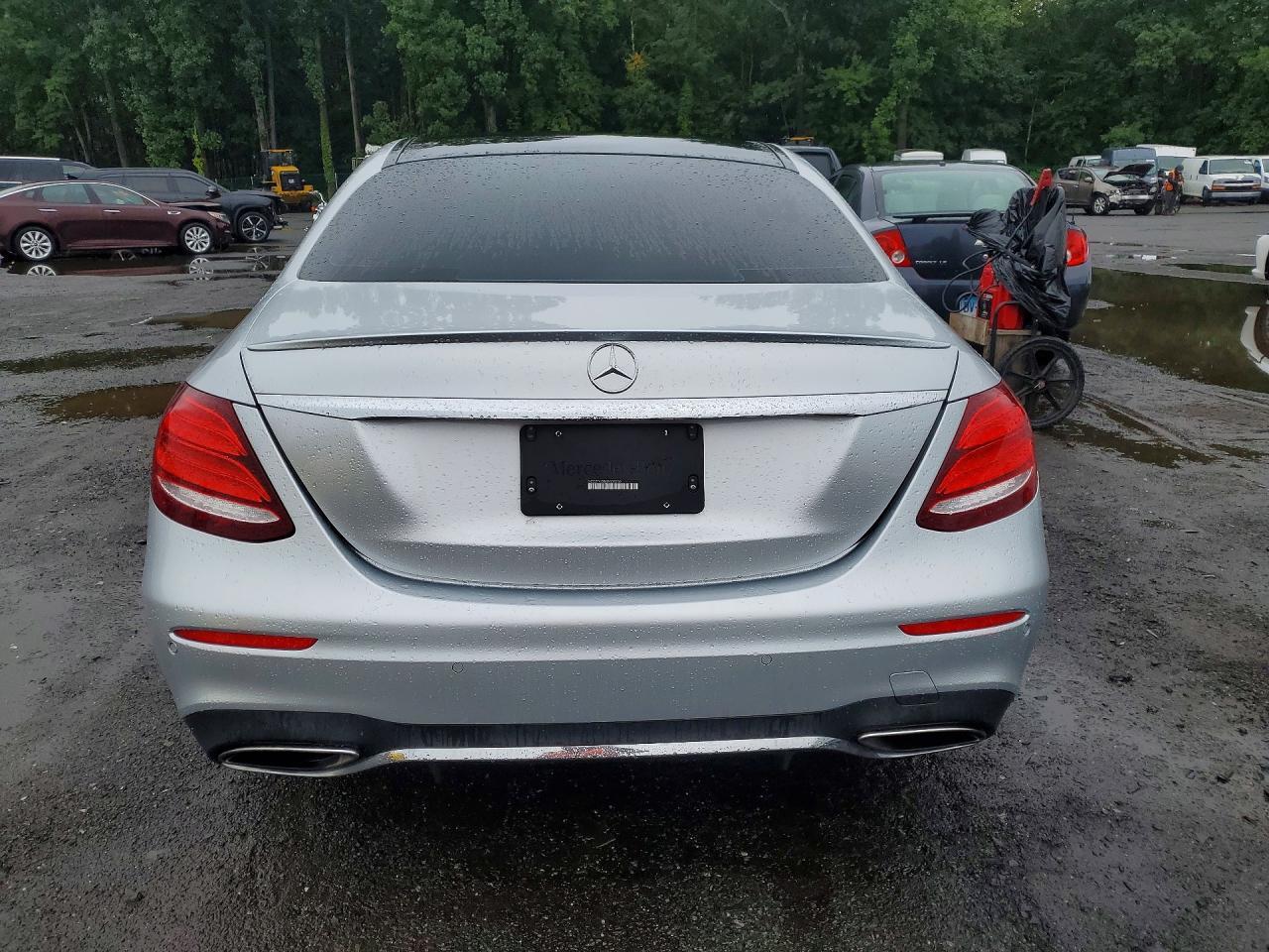 2017 Mercedes-Benz E 300 - Image 6
