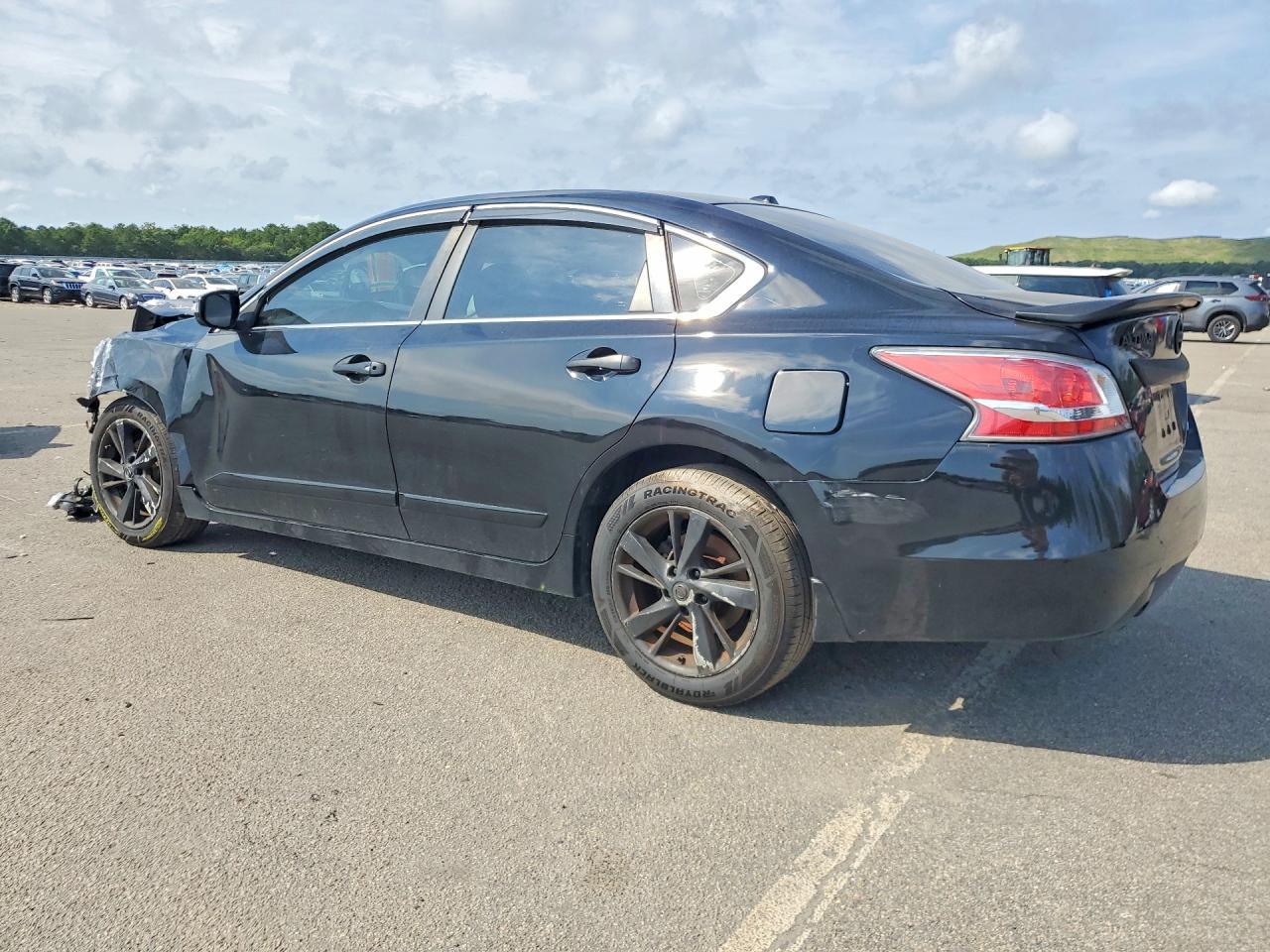 2015 Nissan Altima 2.5 Sv - Image 2