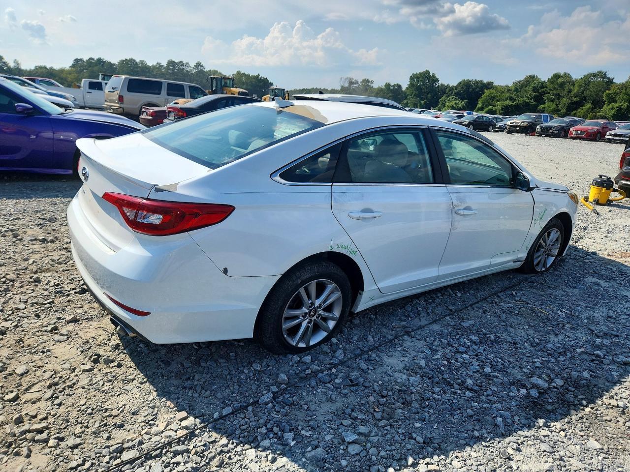 2022 Hyundai Sonata Se - Фото 3