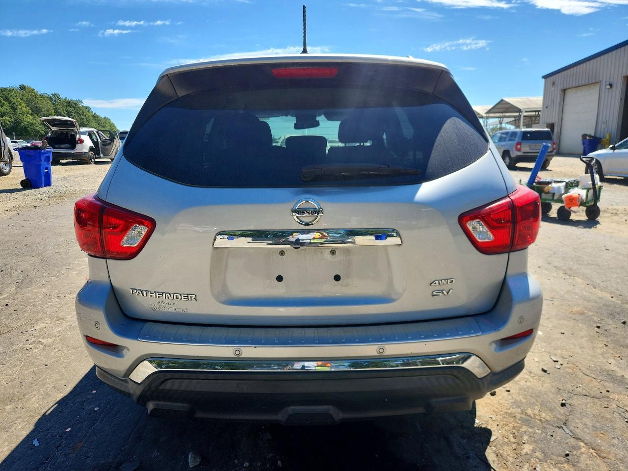2017 Nissan Pathfinder Sv - Image 6