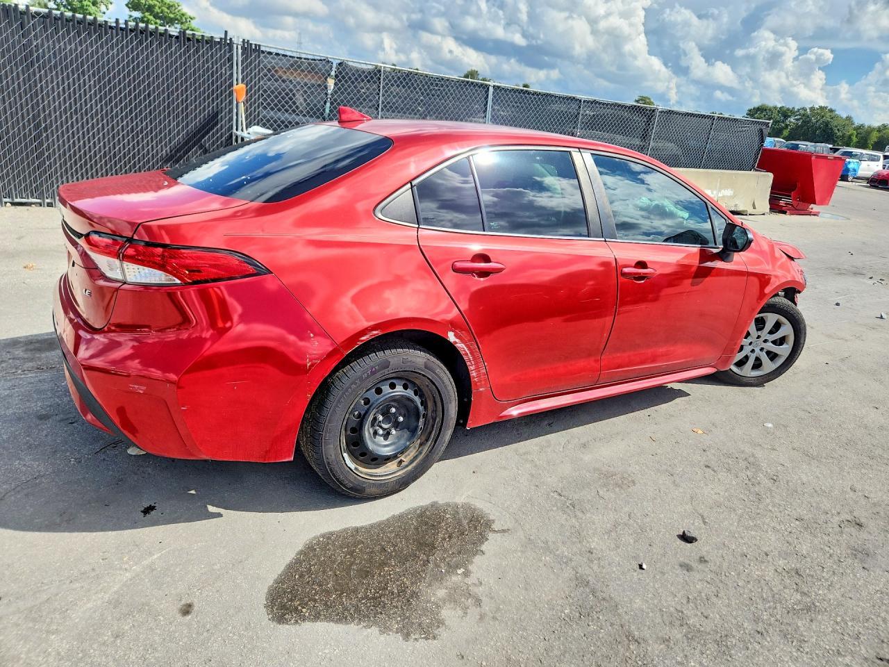 2021 Toyota Corolla Le - Image 3