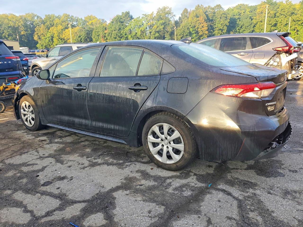 2022 Toyota Corolla Le - Image 2