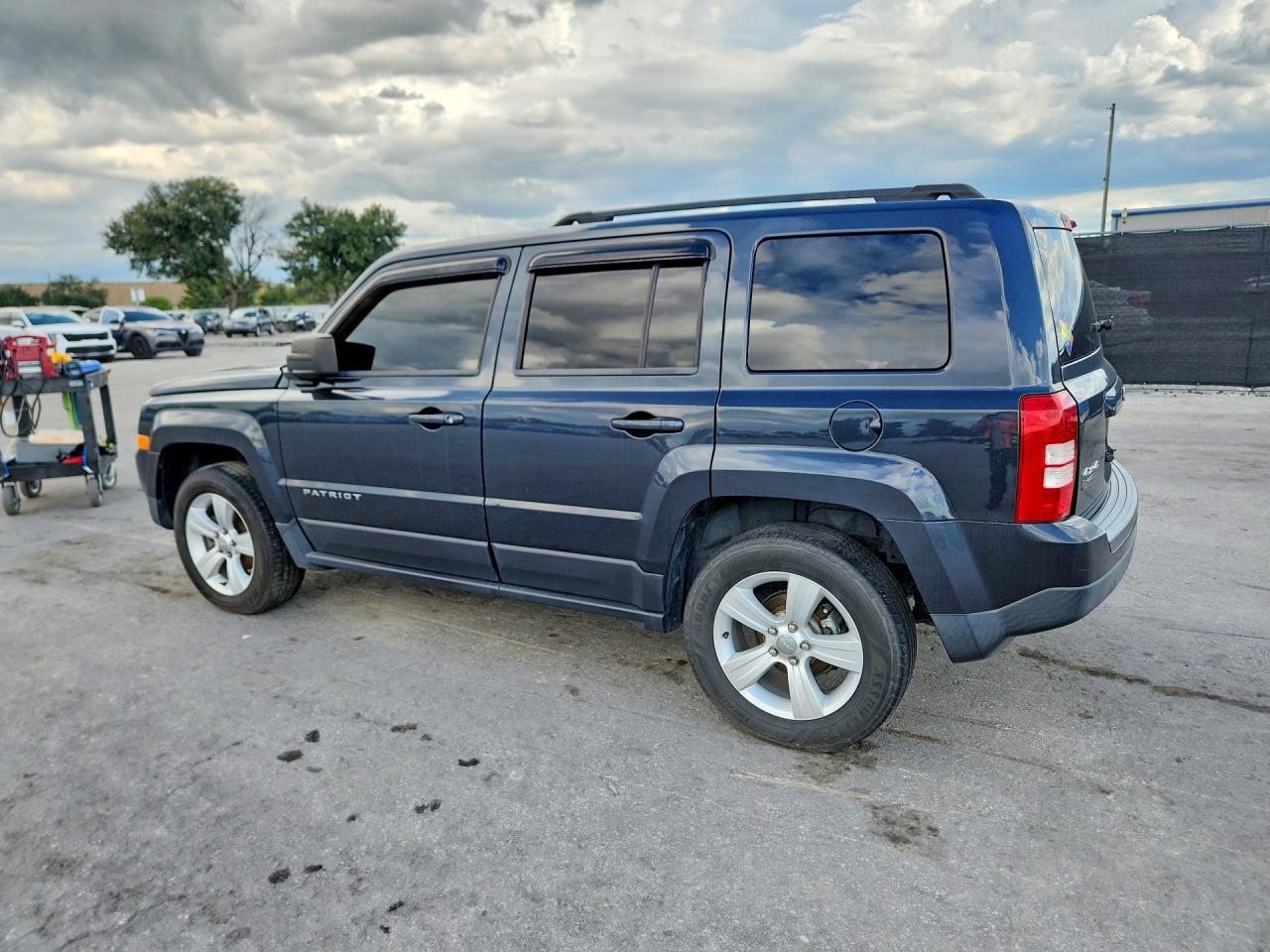 2014 Jeep Patriot Sport - Image 2