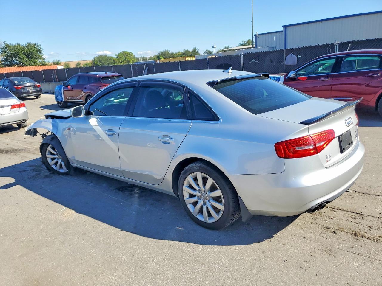 2013 Audi A4 Premium - Фото 2