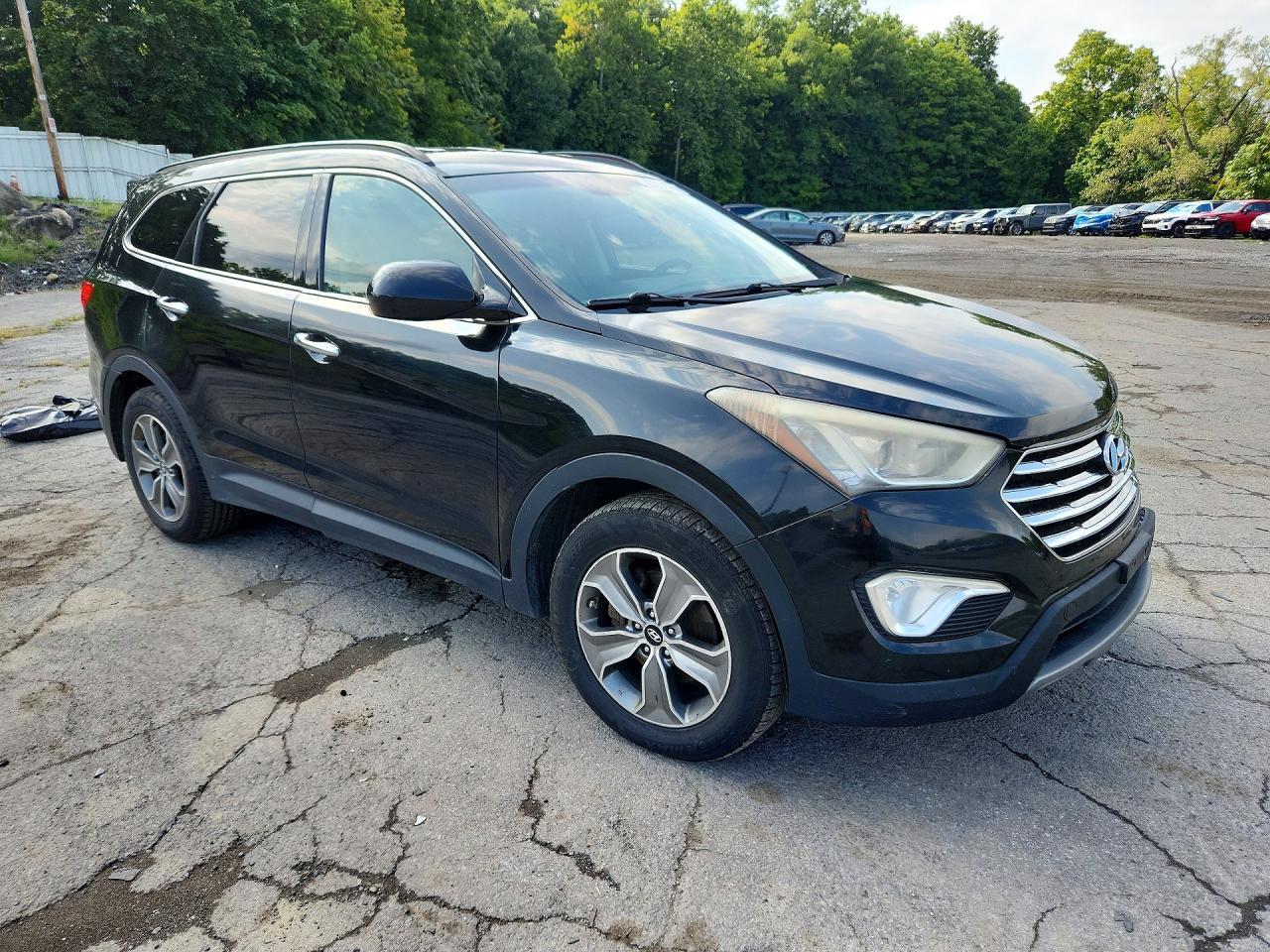 2013 Hyundai Santa Fe Gls - Image 4
