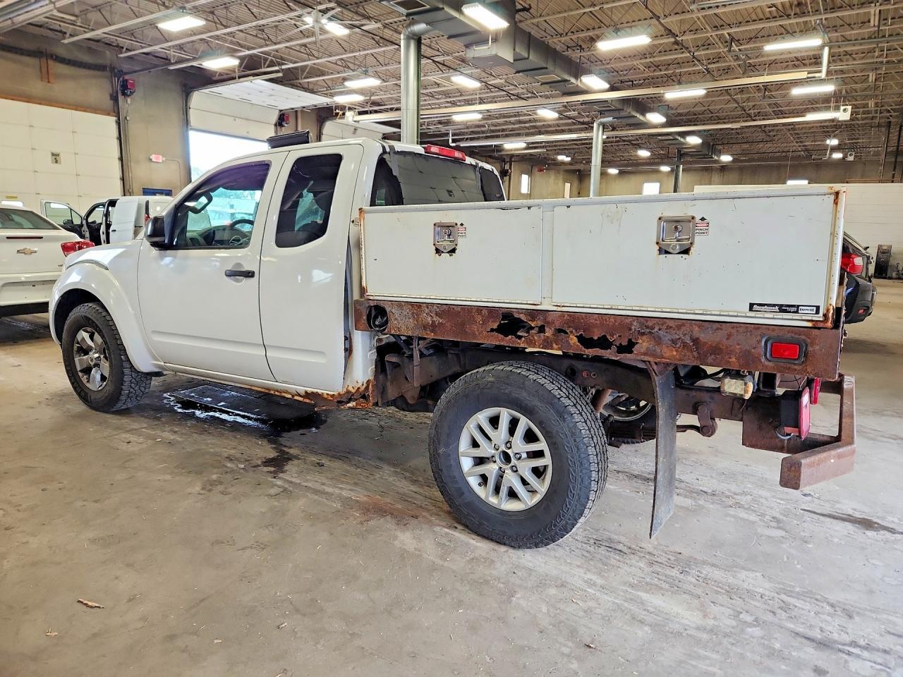2012 Nissan Frontier Sv V6 - Image 2