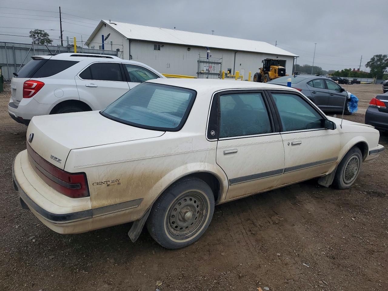 1992 Buick Century Limited - Image 3