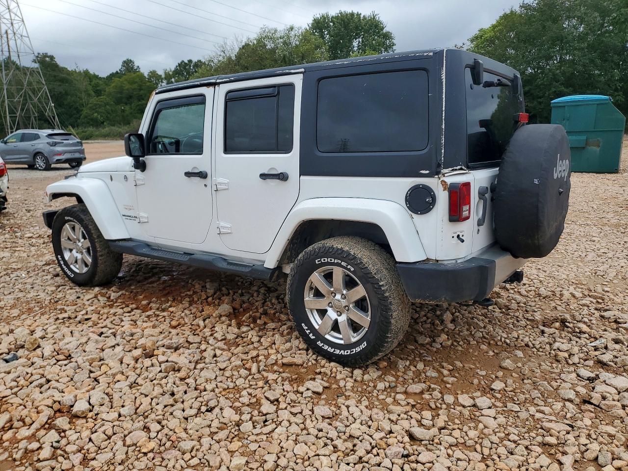 2012 Jeep Wrangler Unlimited Sahara - Фото 2