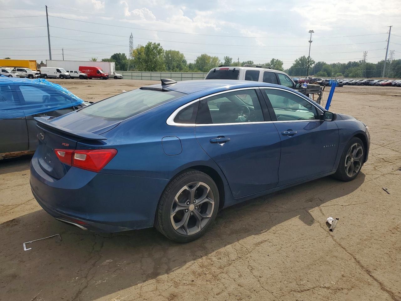2019 Chevrolet Malibu Rs - Image 3