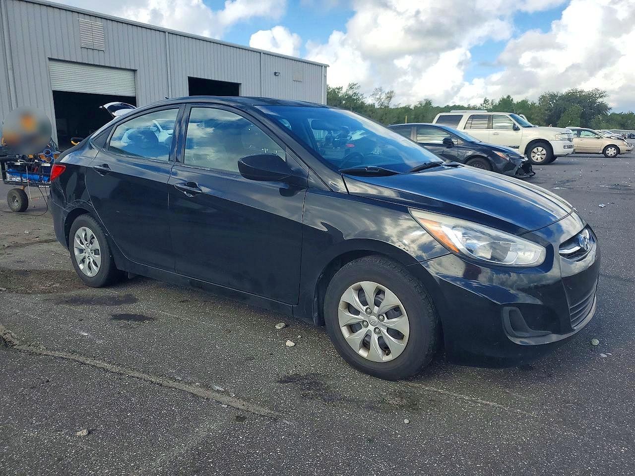2017 Hyundai Accent Se - Image 4