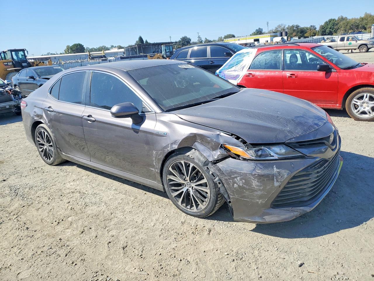 2020 Toyota Camry Le - Image 4