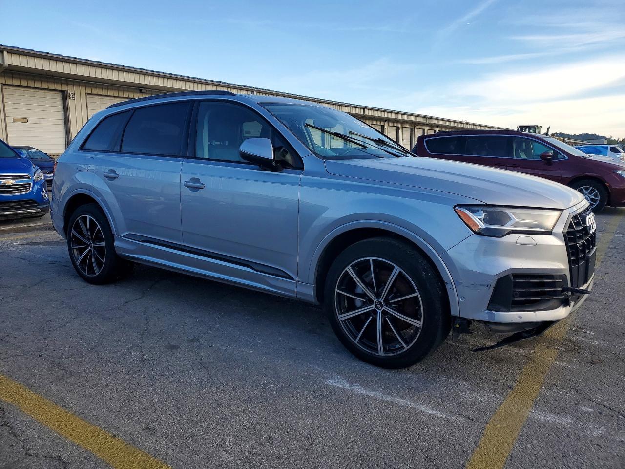 2021 Audi Q7 Premium Plus - Фото 4